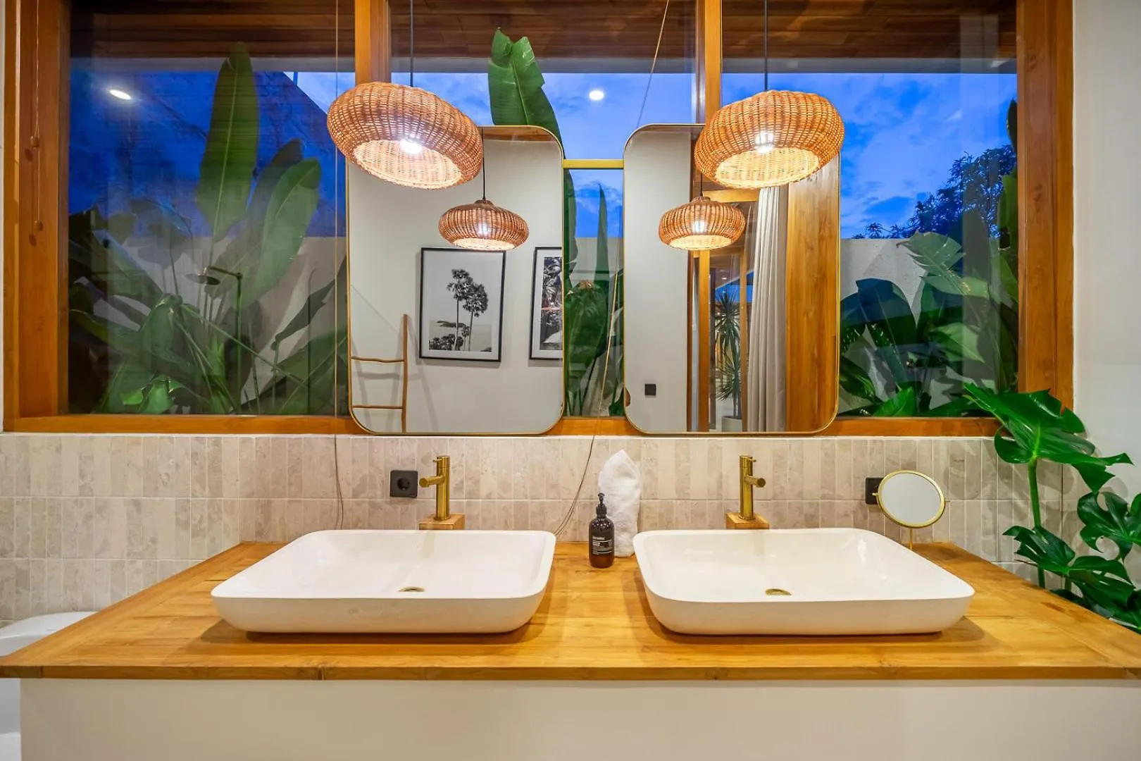 Villa Lila - Stylish 2 Bedroom Retreat In Bingin Uluwatu  Indonesia